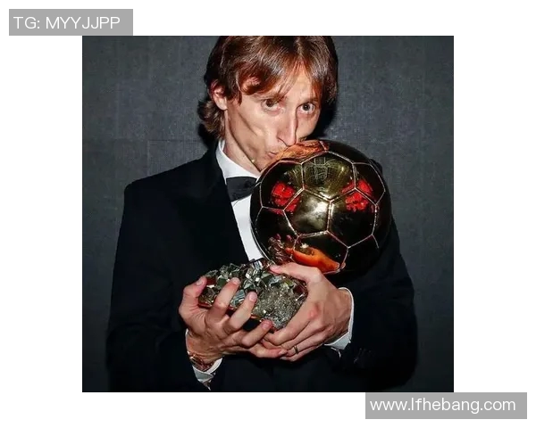 碎钉足球传奇：从默默无闻到世界舞台的闪耀星辰